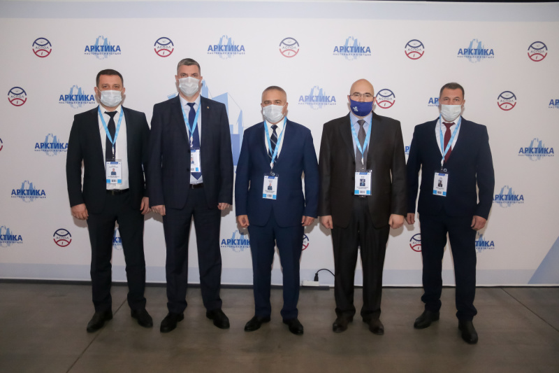Представители-МЧС-России-приняли-участие-в-международном-форуме-«Арктика:-настоящее-и-будущее»