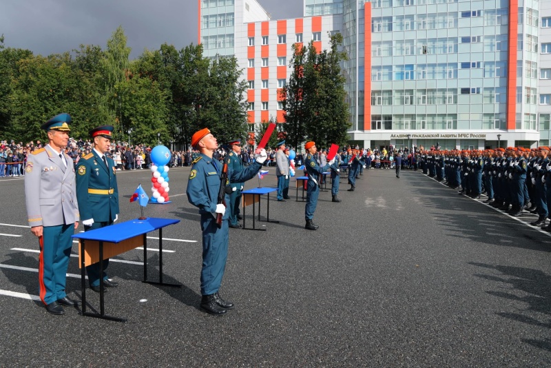 Академия-гражданской-защиты-МЧС-России-отмечает-29-летие-со-дня-образования