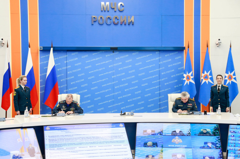 МЧС-России-и-Ветеранская-организация-чрезвычайного-ведомства-подписали-соглашение-о-сотрудничестве