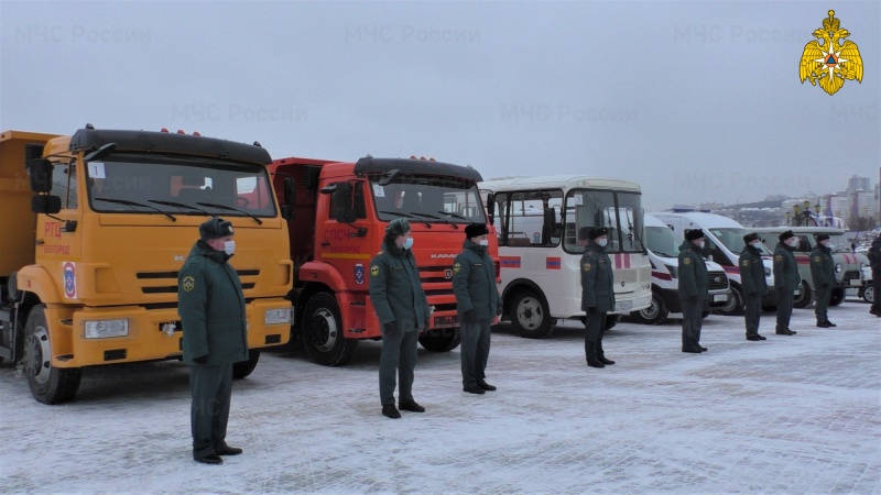 Автопарк-белгородских-спасателей-пополнился-семнадцатью-единицами-новой-техникой-(видео)