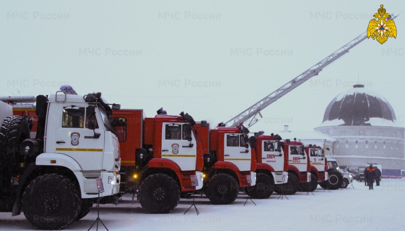 На-вооружении-пожарных-и-спасателей-Архангельска-и-Биробиджана-поступила-новая-техника-(видео)