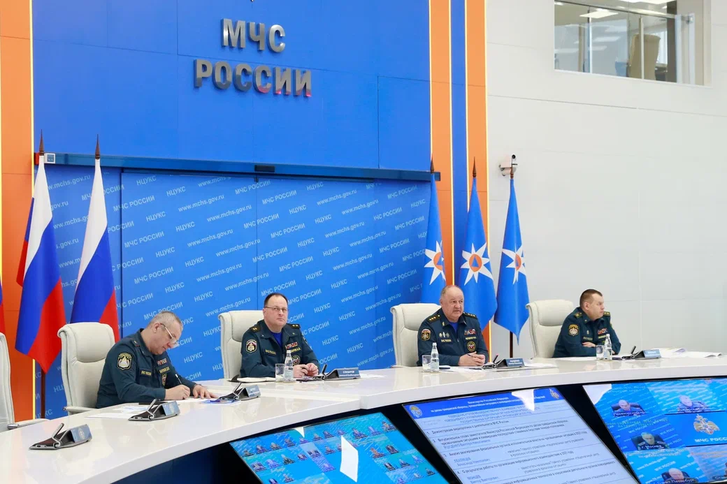 В-2021-году-МЧС-России-во-взаимодействии-с-федеральными-органами-исполнительной-власти-реагировали-на-386-ЧС