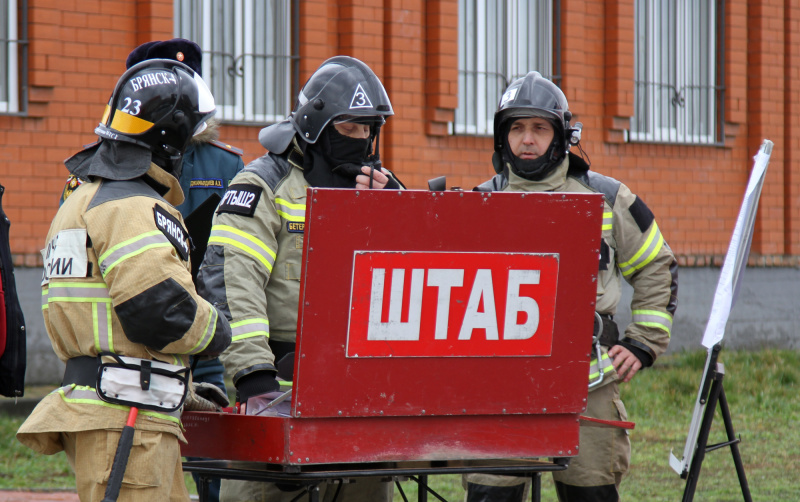 Пожарные-Чеченской-Республики-провели-пожарно-тактические-учения-на-объекте-с-массовым-пребыванием-людей