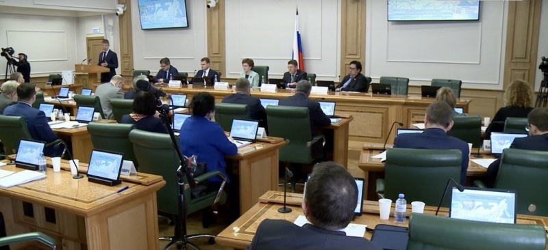 Вопросы-повышения-безопасности-Арктических-территорий-обсудили-в-Совете-Федерации