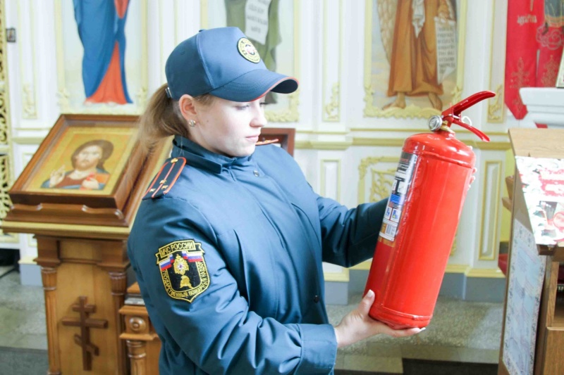 Обеспечение-пожарной-безопасности-в-период-Пасхи-на-контроле-сотрудников-МЧС-России