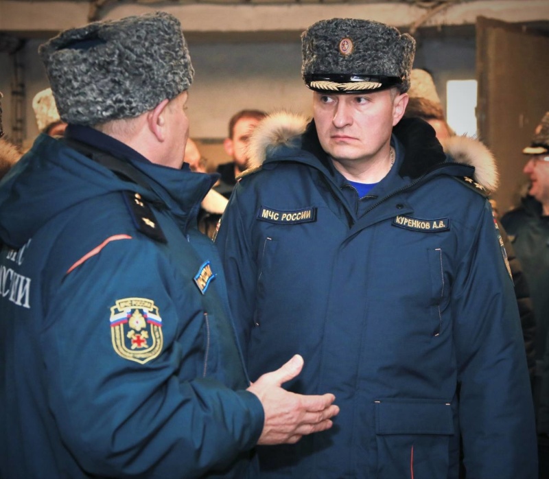 Глава-МЧС-России-Александр-Куренков-оценил-готовность-заполярной-инфраструктуры-к-обеспечению-безопасности-в-Арктической-зоне