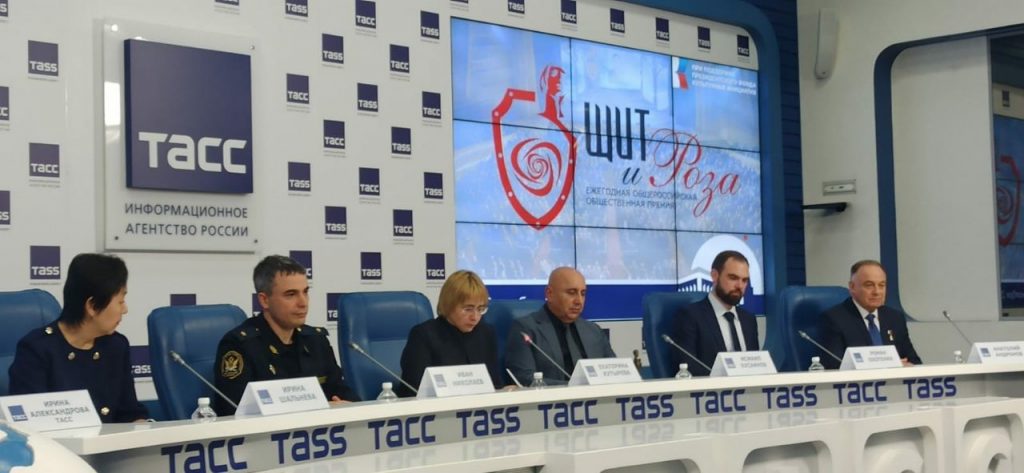 Пять-представительниц-системы-МЧС-России-номинированы-на-премию-«Щит-и-роза»