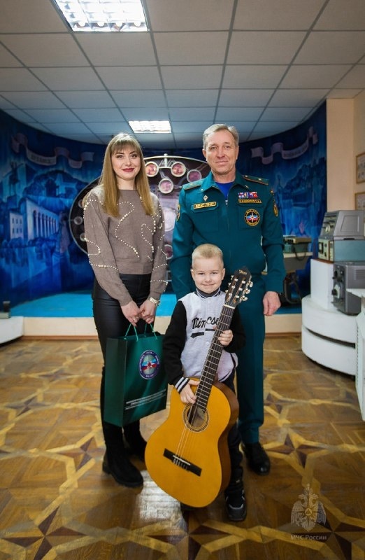 В-Луганской-Народной-Республике-исполнили-мечту-5-летнего-мальчика