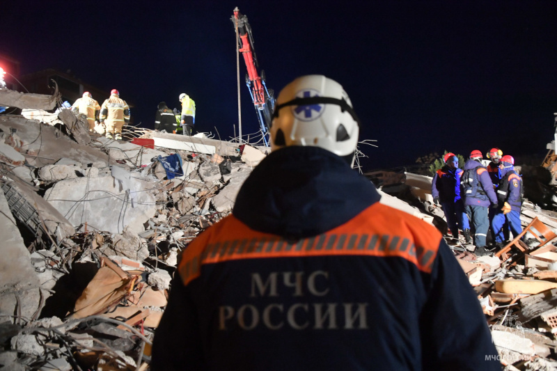 Современные-технологии-помогают-российским-спасателям-в-проведении-поисково-спасательных-работ-в-Турции-и-Сирии