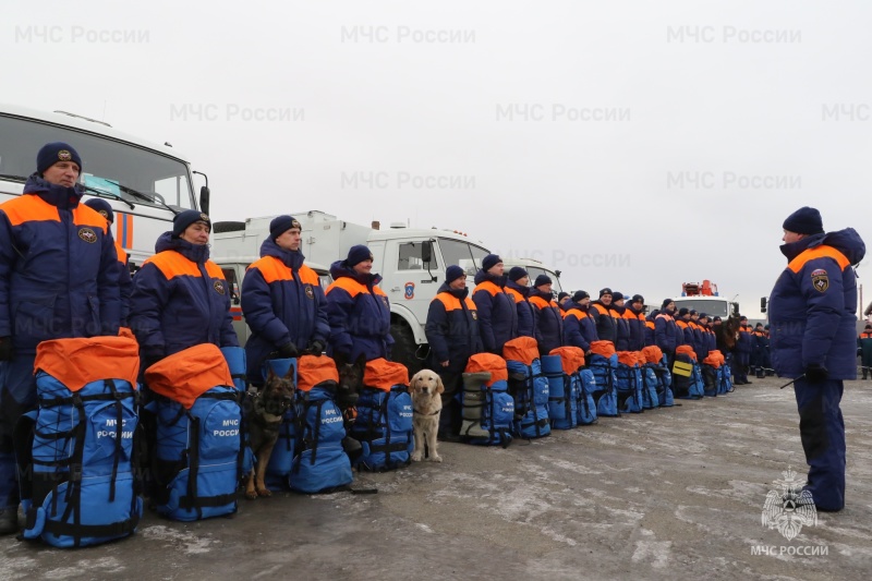 Южно-Сибирскому-поисково-спасательному-отряду-МЧС-России-–-30-лет