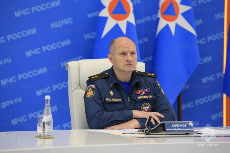 Александр-Куренков-доложил-Владимиру-Путину-о-паводковой-и-пожароопасной-обстановке-в-стране