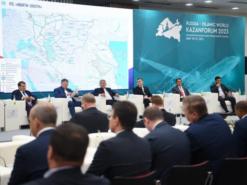 Международный-экономический-форум-с-участием-МЧС-России-проходит-в-Казани