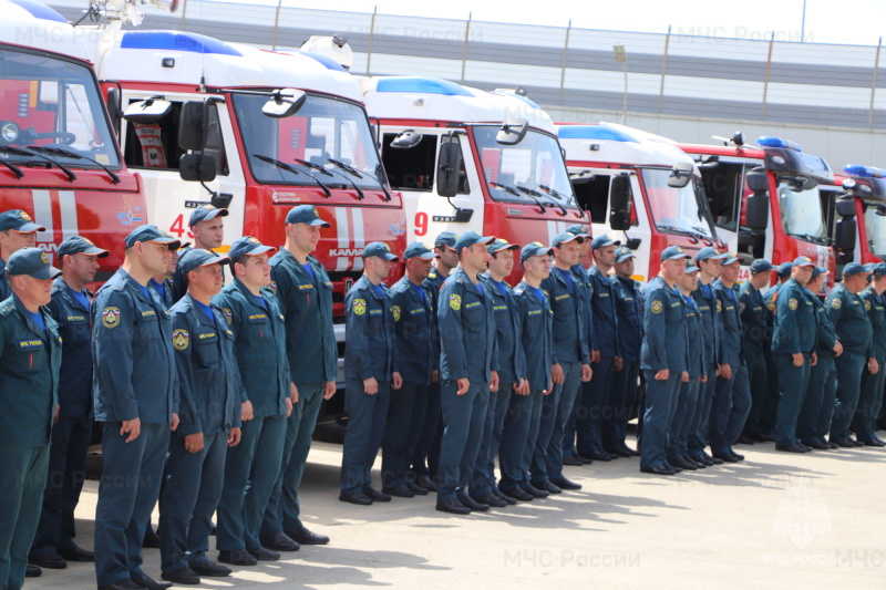 Более-400-спасателей-МЧС-России-обеспечивают-безопасность-международных-мероприятий-в-Сочи