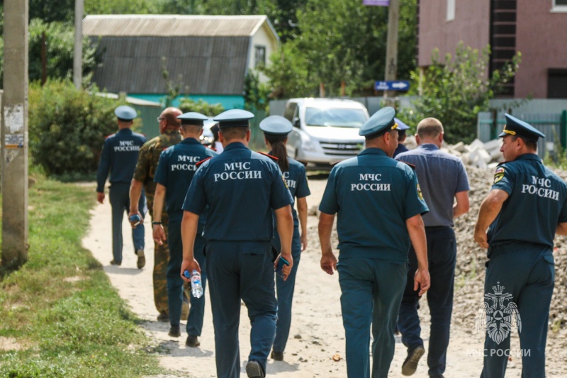 МЧС-России-усиленно-проводит-работу-с-населением-в-условиях-особого-противопожарного-режима