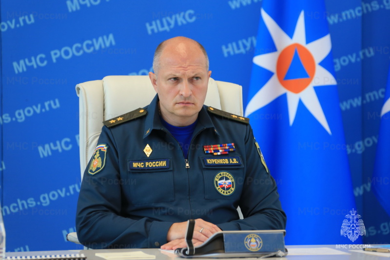 В-МЧС-России-обсудили-перспективы-развития-воздушно-десантных-подразделений