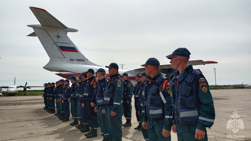 В-Приморье-направлены-дополнительные-силы-спасателей-МЧС-России-из-Камчатки-и-Хабаровска