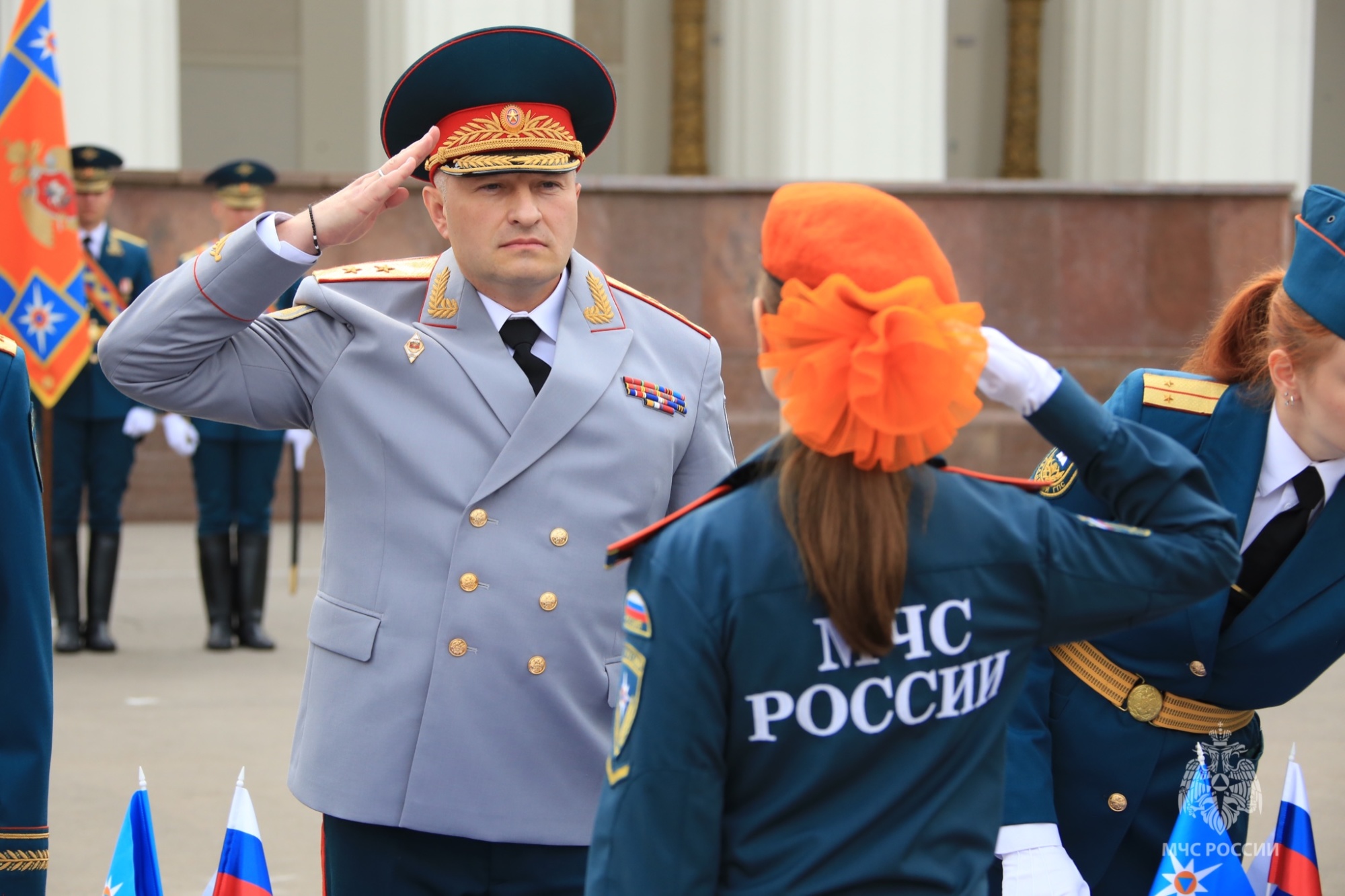 В-Москве-курсанты-и-студенты-Академии-ГПС-МЧС-России-приняли-Присягу-и-дали-торжественную-Клятву