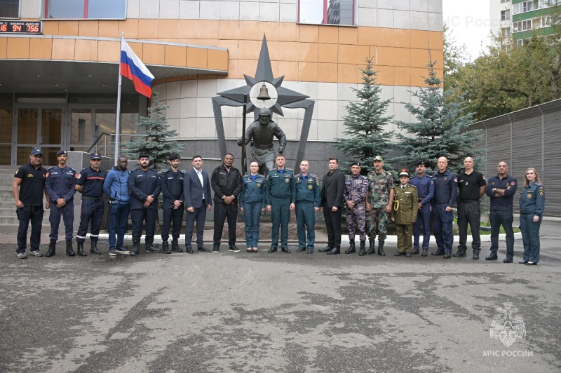 В-Академии-ГПС-МЧc-России-завершился-учебный-курс-для-представителей-стран-членов-МОГО