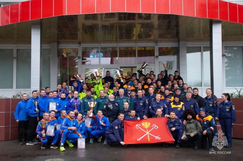 В-Ногинске-наградили-победителей-xix-чемпионата-МЧС-России-по-многоборью-спасателей
