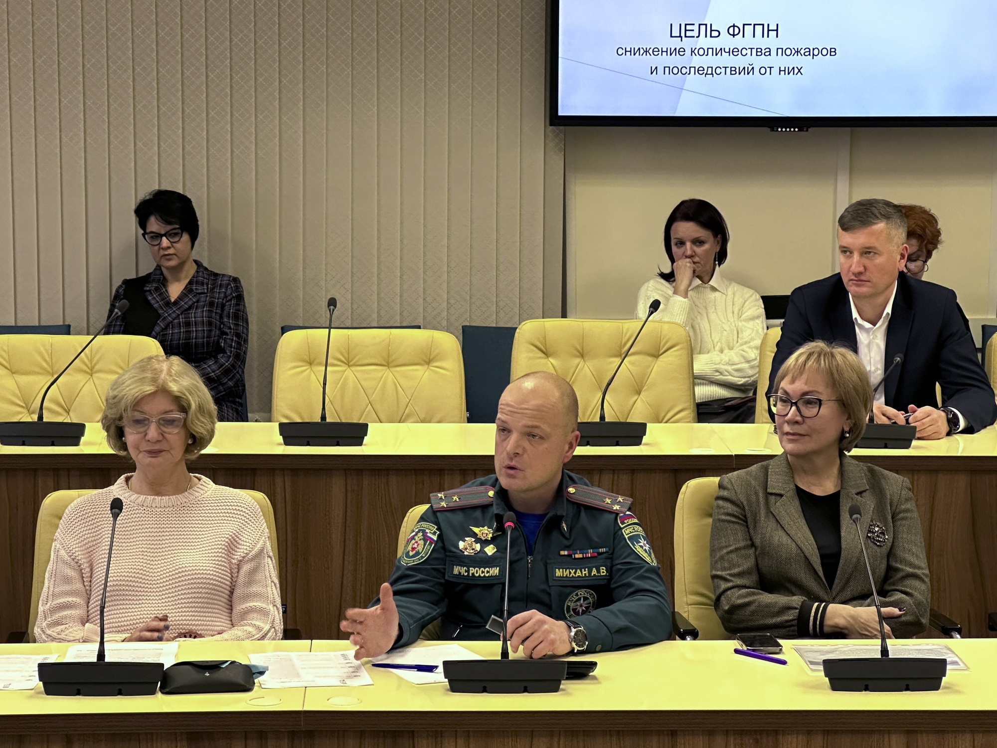 В-МЧС-России-рассказали,-как-родителю-подготовить-детей-к-нештатным-ситуациям