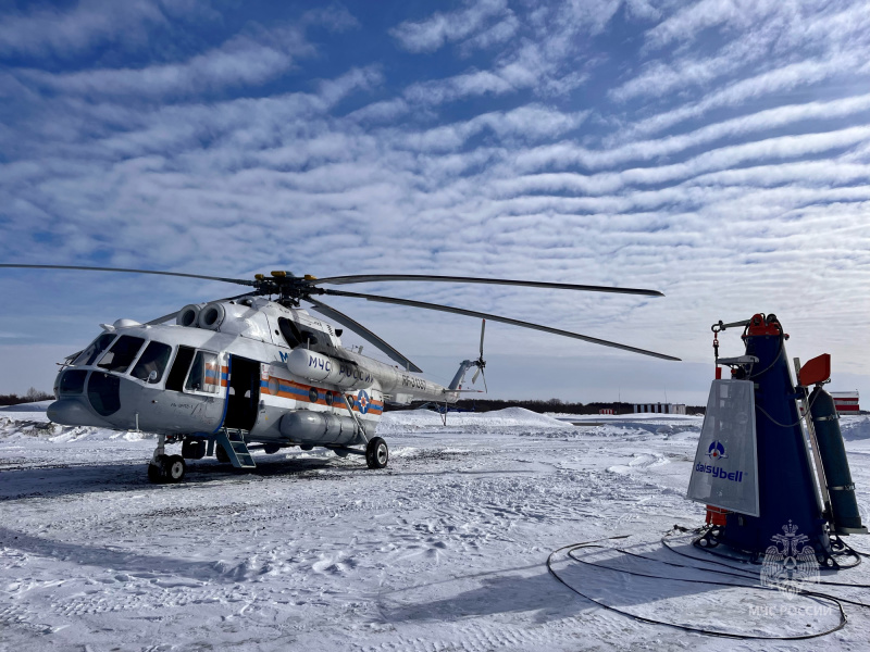 Сахалинские-спасатели-отработали-тренировочные-спуски-и-применение-противолавинной-установки