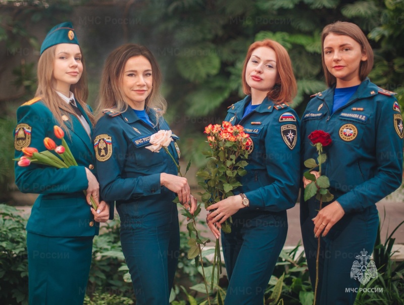 МЧС-России-рассказывает-о-своих-сотрудницах-выдающихся-профессий-в-Международный-женский-день