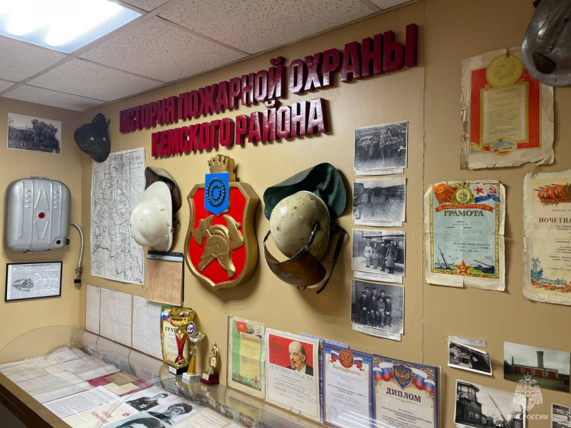 Историю-пожарной-охраны-России-бережно-собирают-и-хранят-в-каждом-уголке-страны