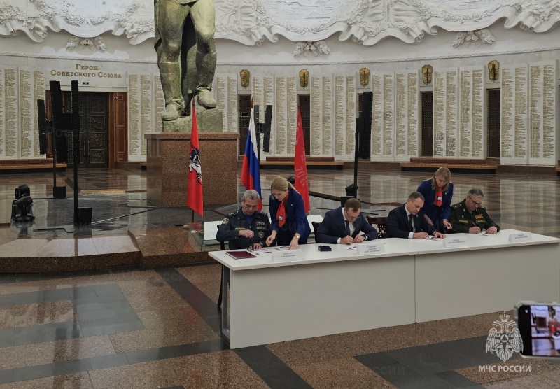 В-почтовое-обращение-вышла-марка-с-изображением-Героя-России-Алексея-Катериничева