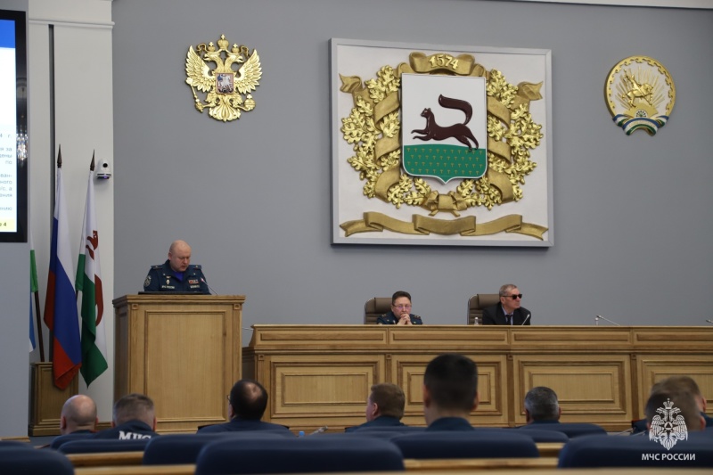Подведены-итоги-деятельности-подразделений-МЧС-России-и-территориальных-подсистем-РСЧС-Приволжья-за-2024-год