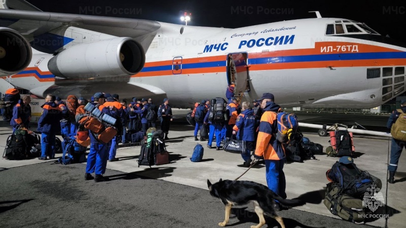 МЧС-России-направило-в-Республику-союз-Мьянма-два-самолета-со-спасателями-для-ликвидации-последствий-землетрясения