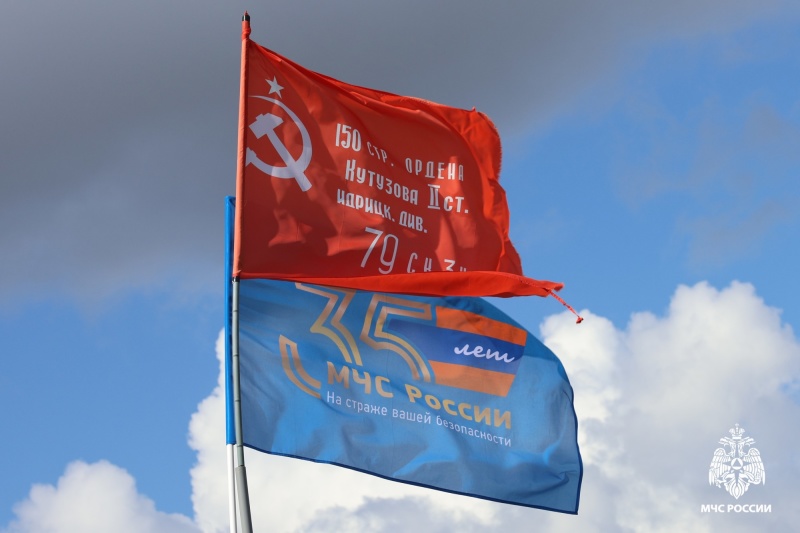 В-честь-35-летия-МЧС-России-томские-спасатели-провели-экспедицию-в-труднодоступной-местности