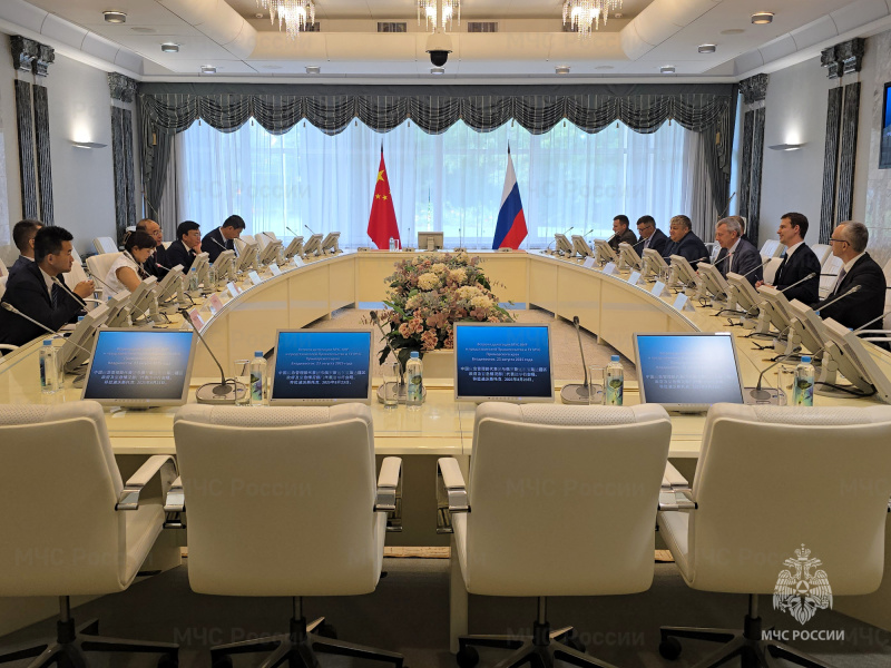 Во-Владивостоке-прошла-рабочая-встреча-представителей-чрезвычайных-ведомств-России-и-Китая