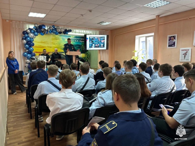 Безопасность-–-просто-и-понятно-от-профессионалов-и-волонтеров