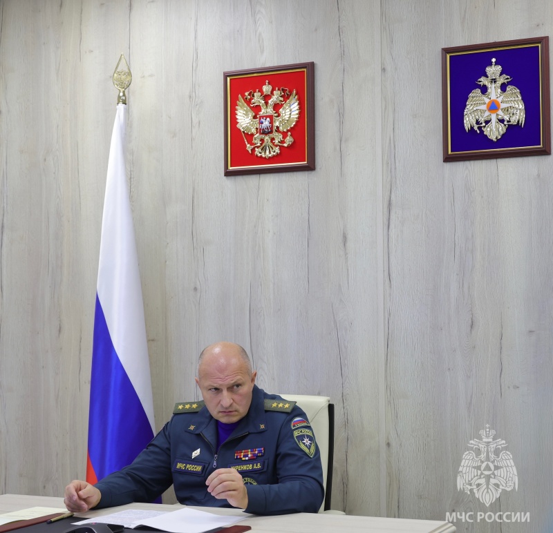 Глaва-МЧС-России-Александр-Куренков-провел-личный-прием-граждан