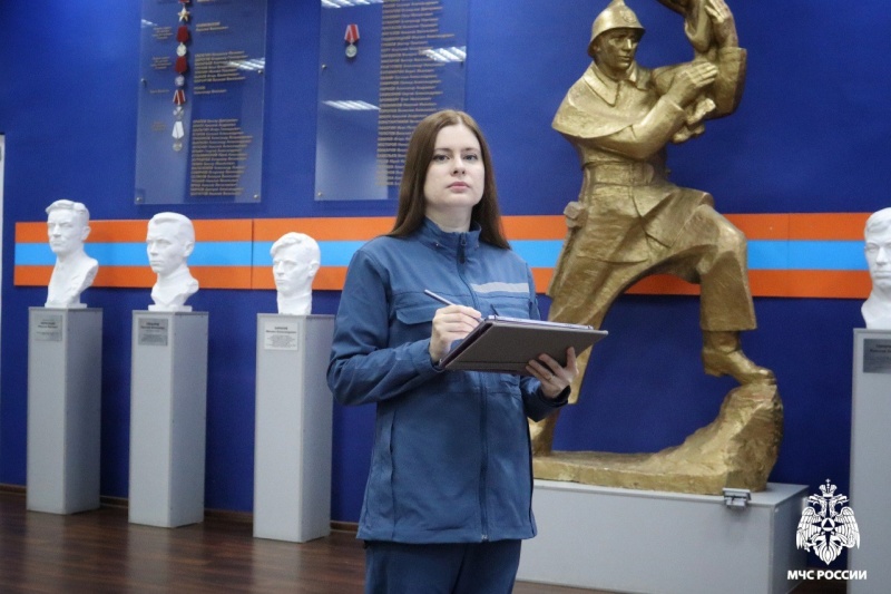 Екатерина-Пигина-–-лучший-психолог-МЧС-России-по-итогам-«Созвездия-мужества-2025»