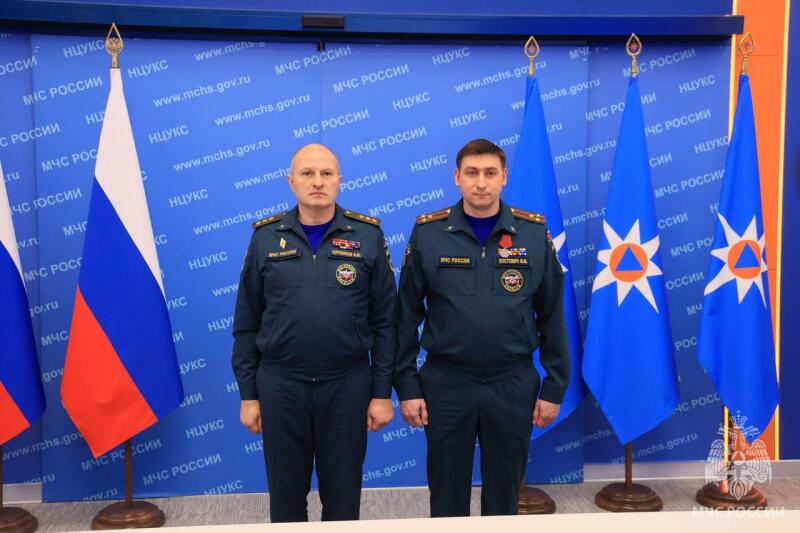 Алексaндр-Куренков-вручил-государственные-награды-личному-составу-ведомства
