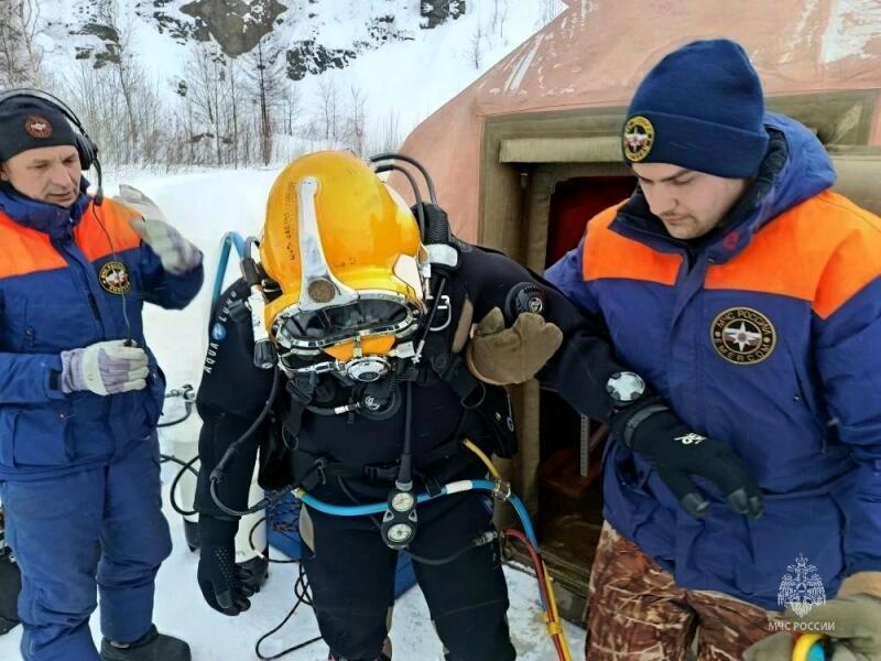 В-Хабаровском-крае-прошёл-сбор-по-водолазной-подготовке-с-участием-спасателей-трёх-отрядов-МЧС-России