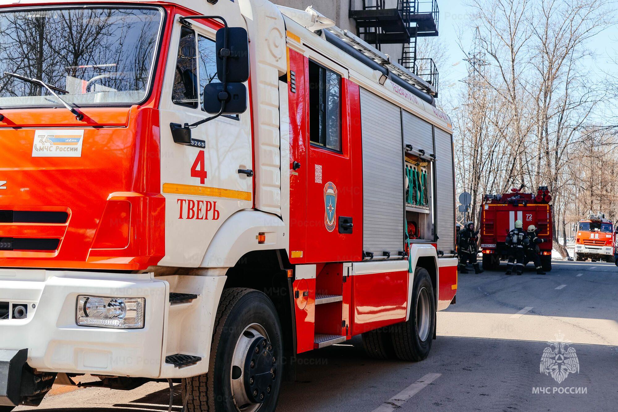 Тверские-пожарные-МЧС-России-провели-тренировку-на-объекте-с-массовым-пребыванием-людей