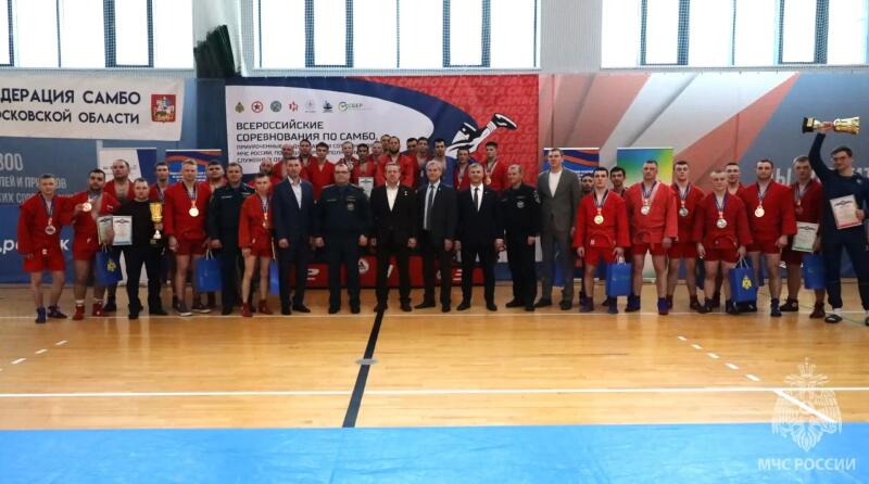 В-подмосковном-Домодедове-завершились-Всероссийские-соревнования-по-самбо-в-память-о-героях-МЧС-России