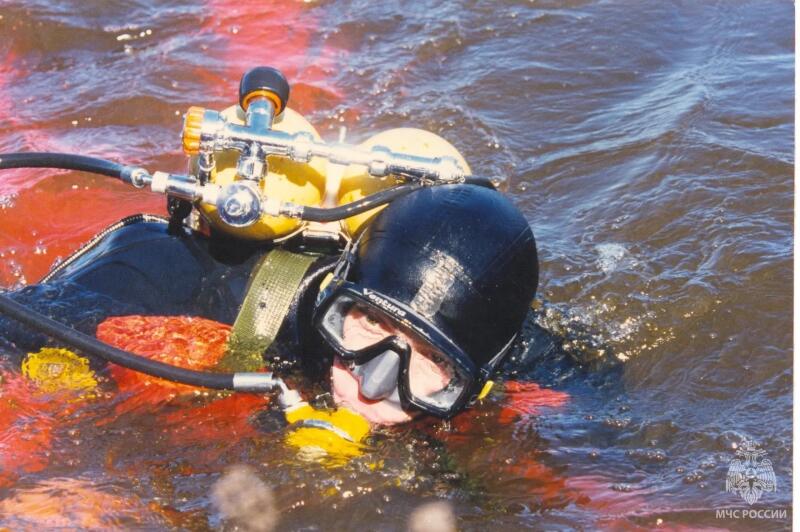 Водолазной-службе-МЧС-России-30-лет
