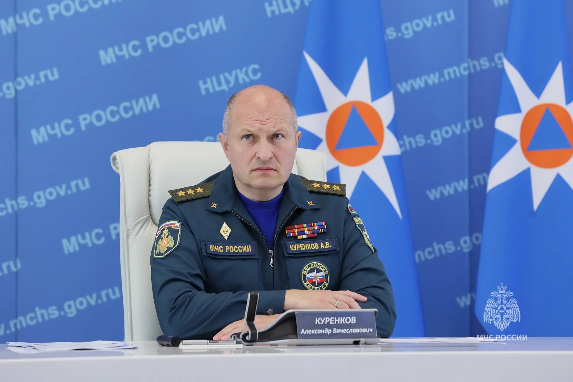 Глава-МЧС-России-Александр-Куренков-провел-еженедельное-селекторное-совещание