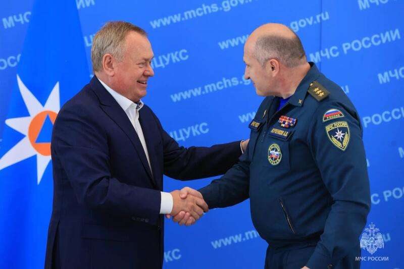МЧС-России-и-Банк-ВТБ-подписали-соглашение-о-сотрудничестве