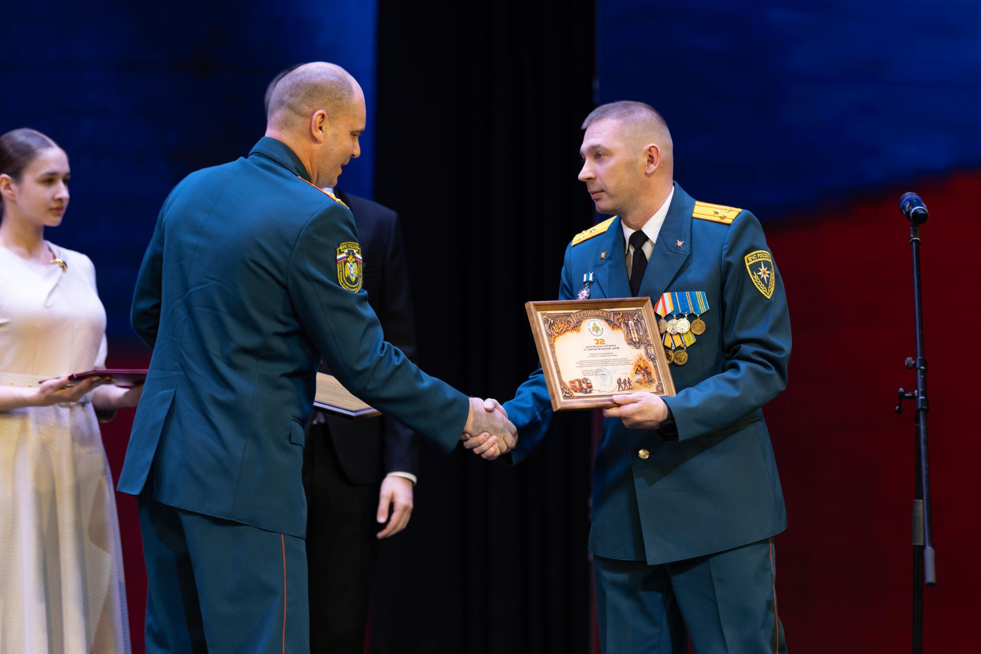 1-й-пожарно-спасательный-отряд-Главного-управления-МЧС-России-по-Югре-отметил-60-летие