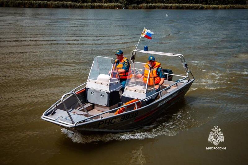 МЧС-России:-Более-280-человек-погибли-на-водоемах-страны-с-начала-лета,-из-них-60-—-дети