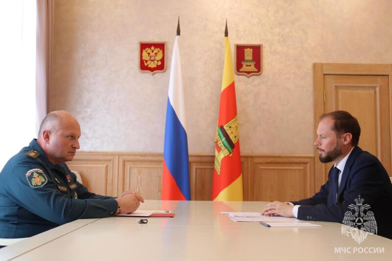 Глава-МЧС-России-провел-рабочую-встречу-с-врио-губернатора-Тверской-области
