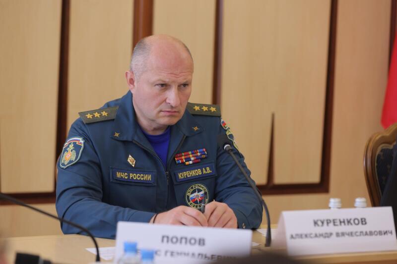 Глава-МЧС-России-заслушал-доклады-о-лесопожарной-обстановке-в-Красноярском-крае