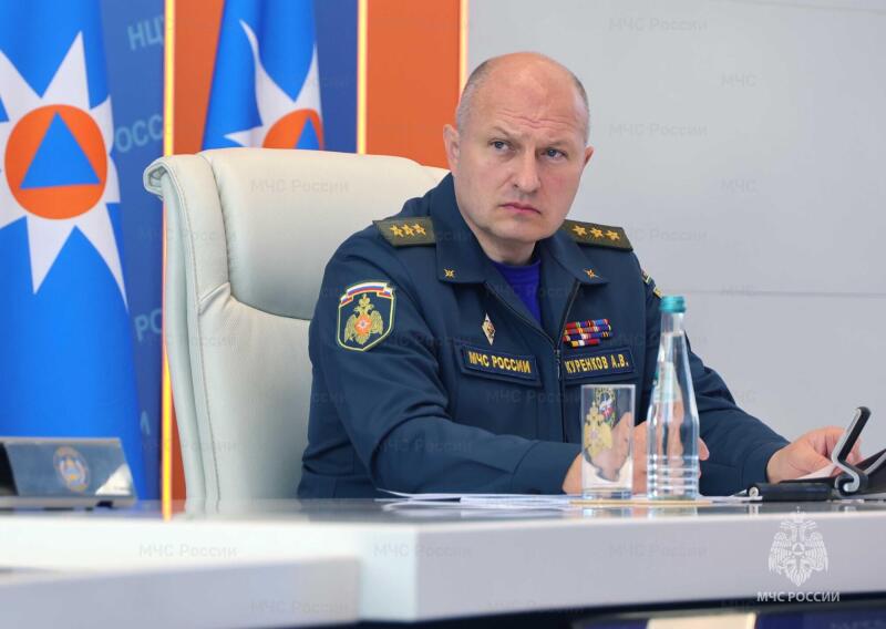 В-беде-не-оставят:-Глава-МЧС-Александр-Куренков-о-новых-мерах-поддержки-пострадавших-при-ЧС