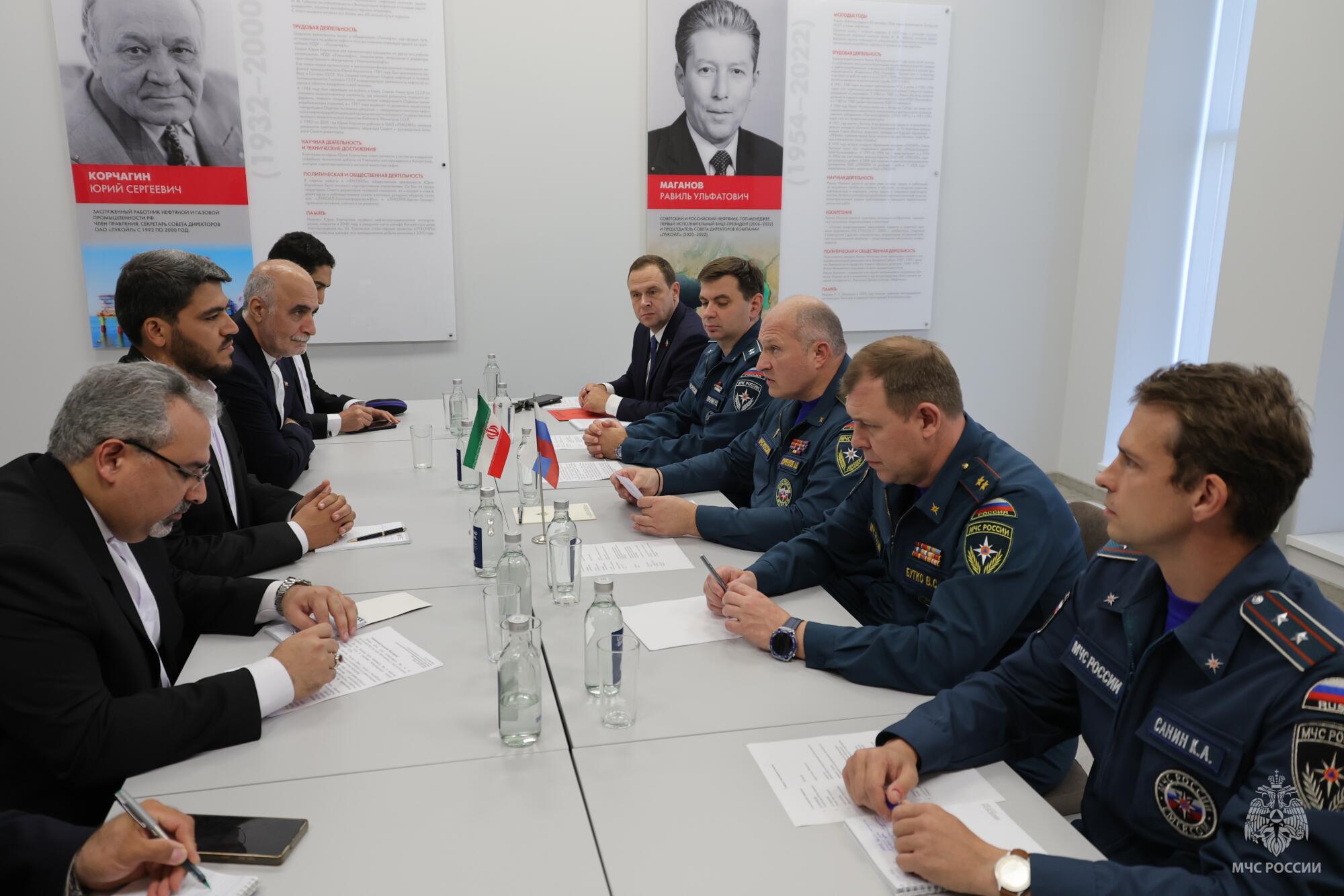 МЧС-России-и-Иран-обсудили-развитие-сотрудничества-в-сфере-чрезвычайного-реагирования