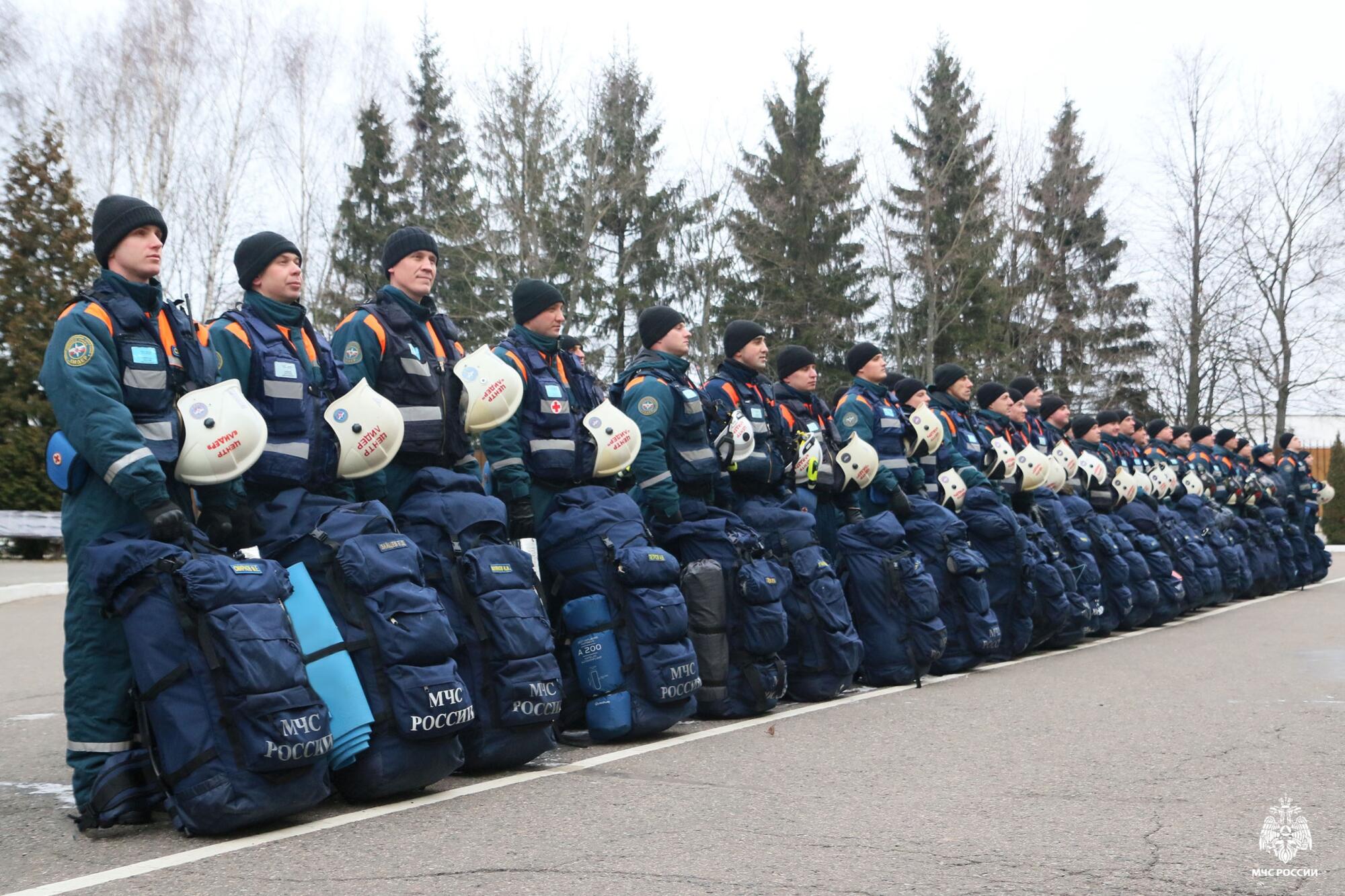 30-сентября-отмечается-День-создания-спасательных-воинских-формирований-МЧС-России